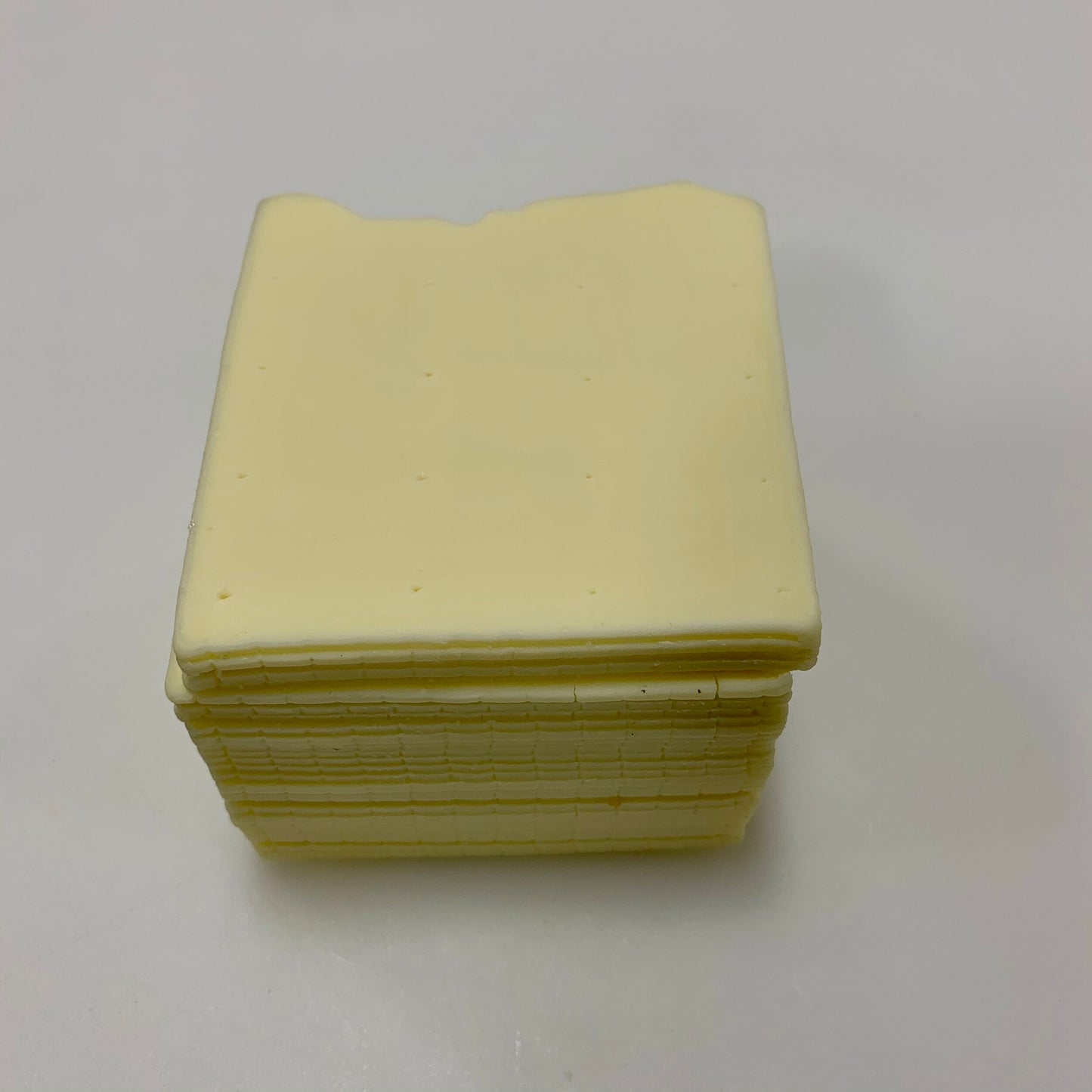 Horseradish Cheddar Cheese, JFM (Sliced)